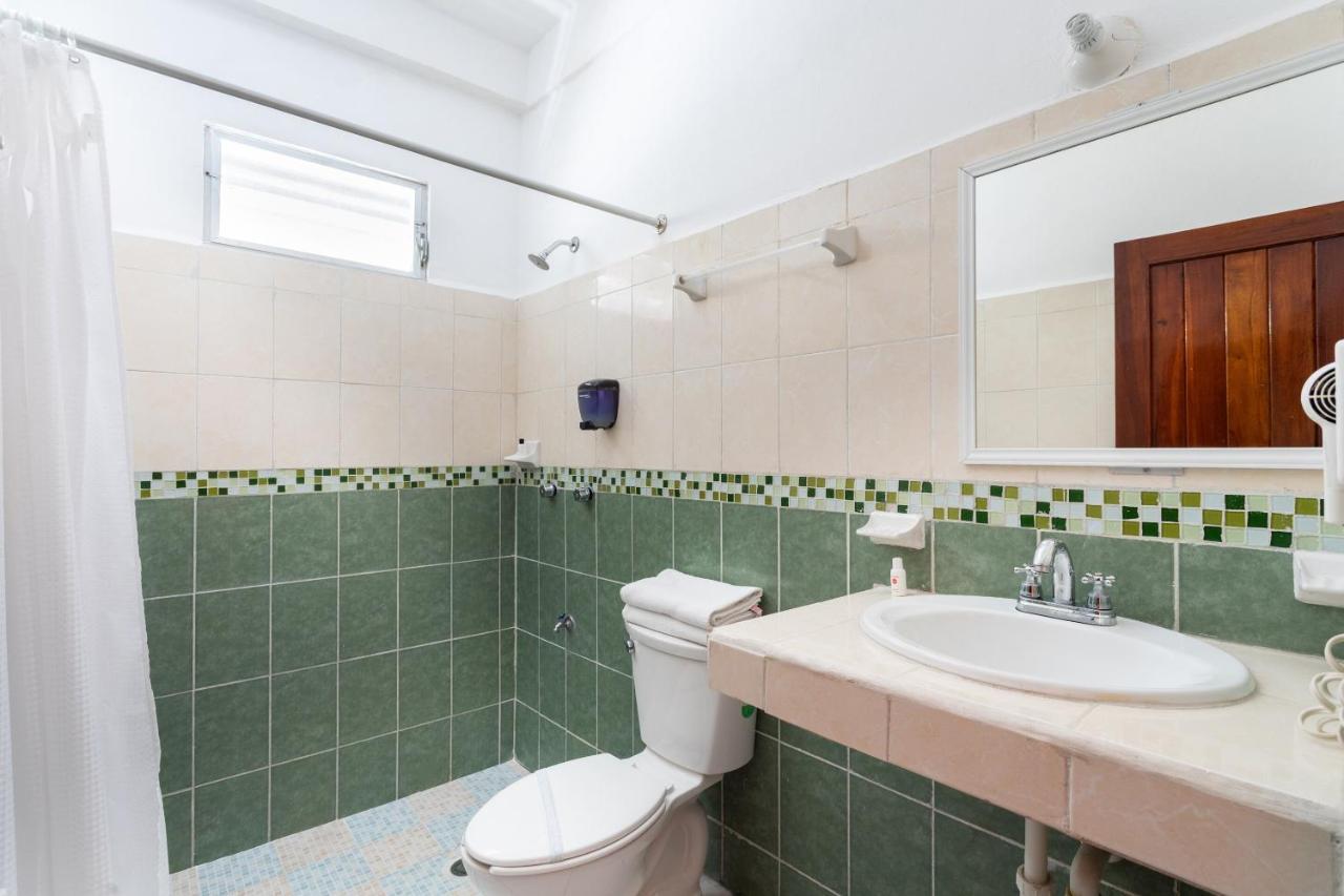 Hotel Costa Azul Τσετουμάλ Εξωτερικό φωτογραφία